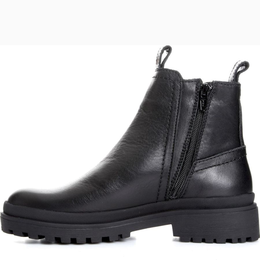 Boots Canada Snow. Mount Verdi