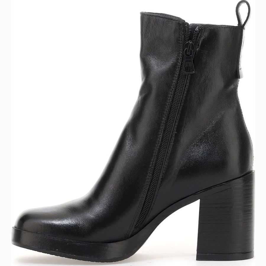 Boots Mjus. MICAELA P96212