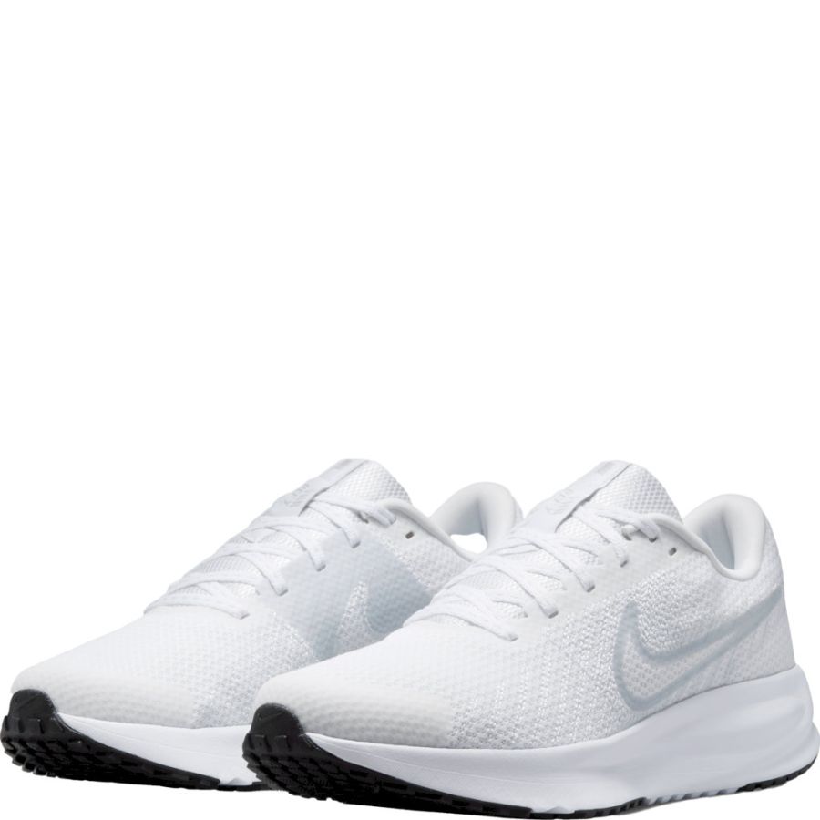Sneakers Nike. Nike Run Defy Womens Road Run, 12
