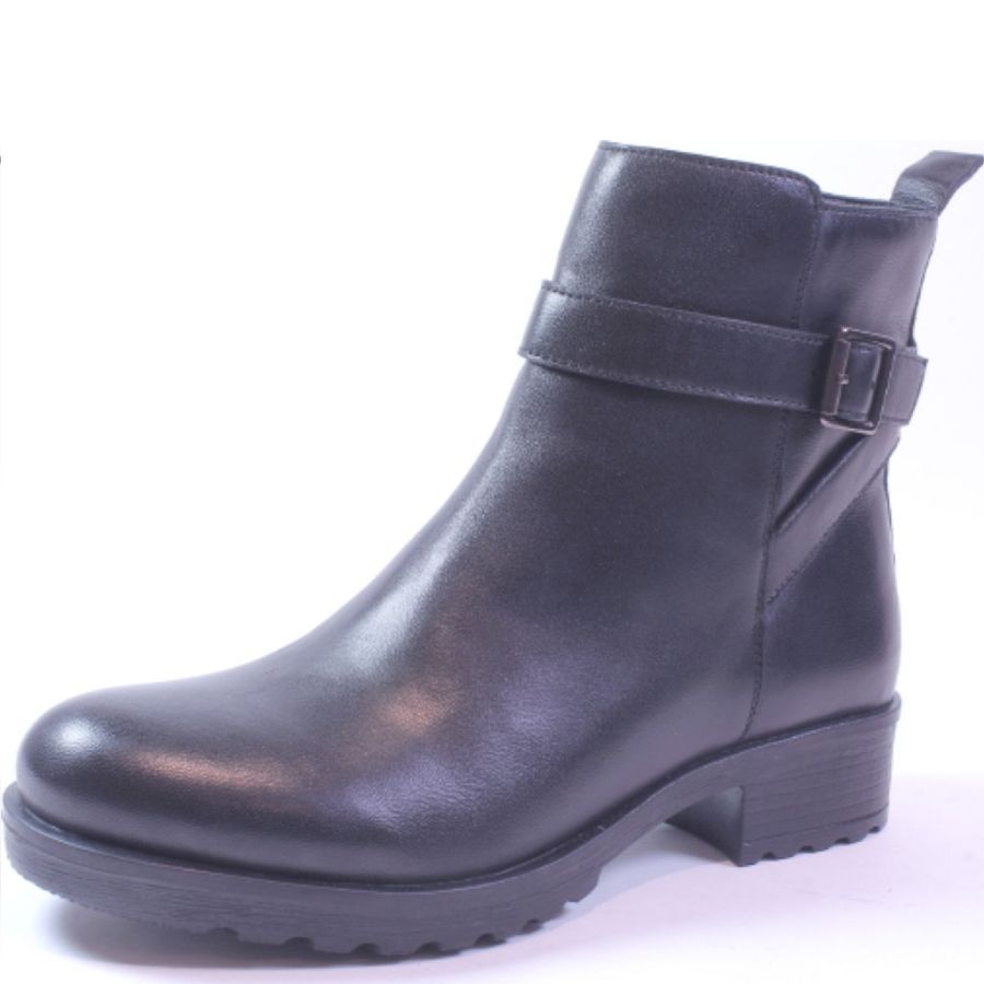 Boots Park West. 66MARINA18