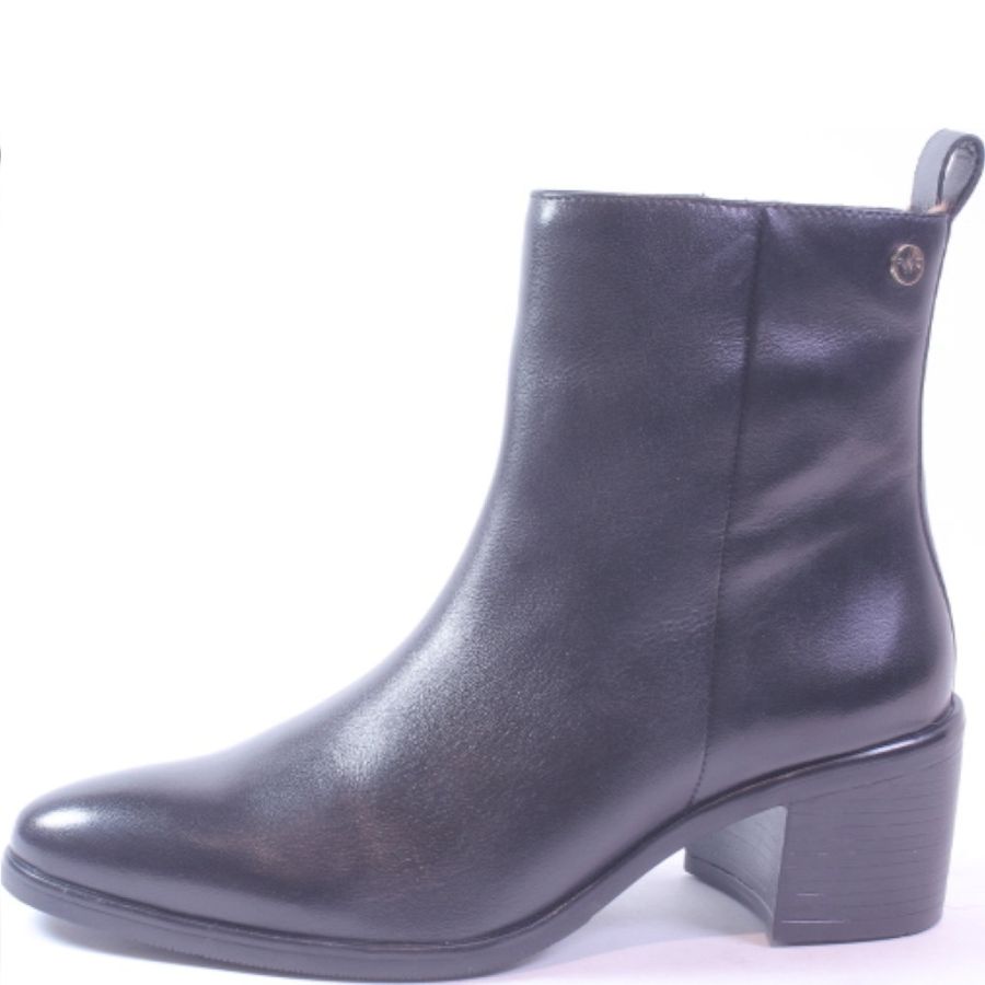 Boots Park West. 991531 1