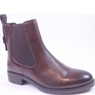 Boots Park West.1518942 44