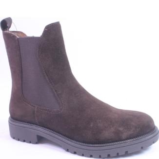 Boots Park West. 977828 44