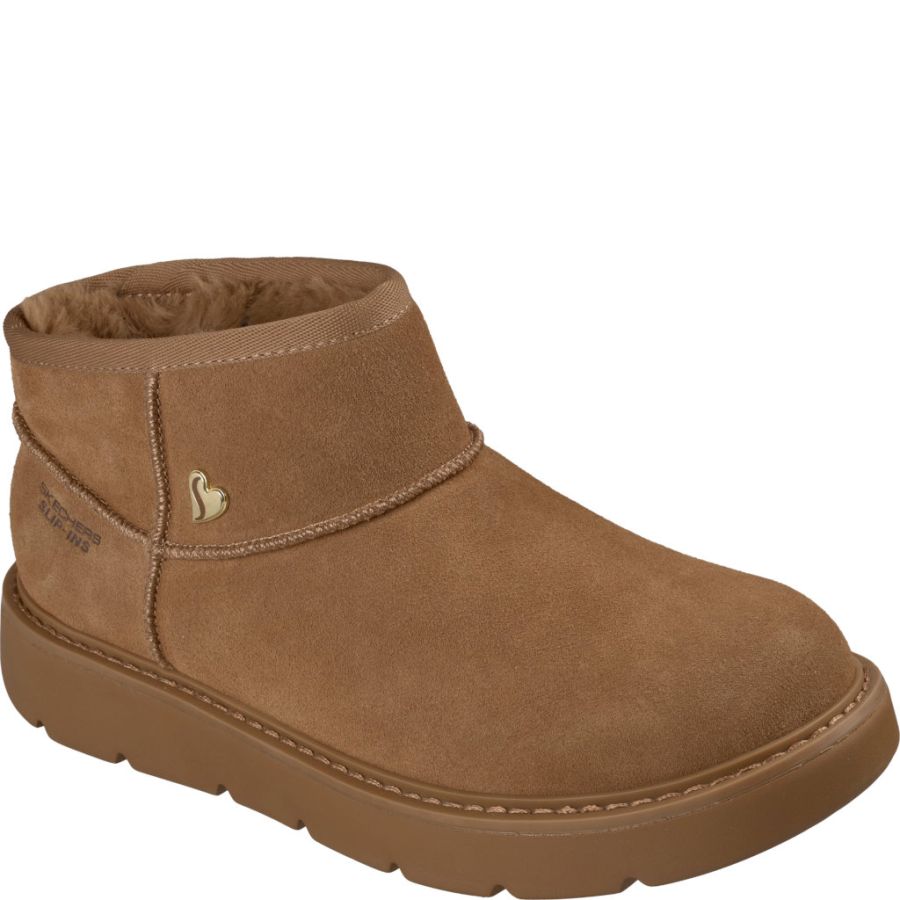 Boots Skechers. KEEPSAKES COZY COZY MINI