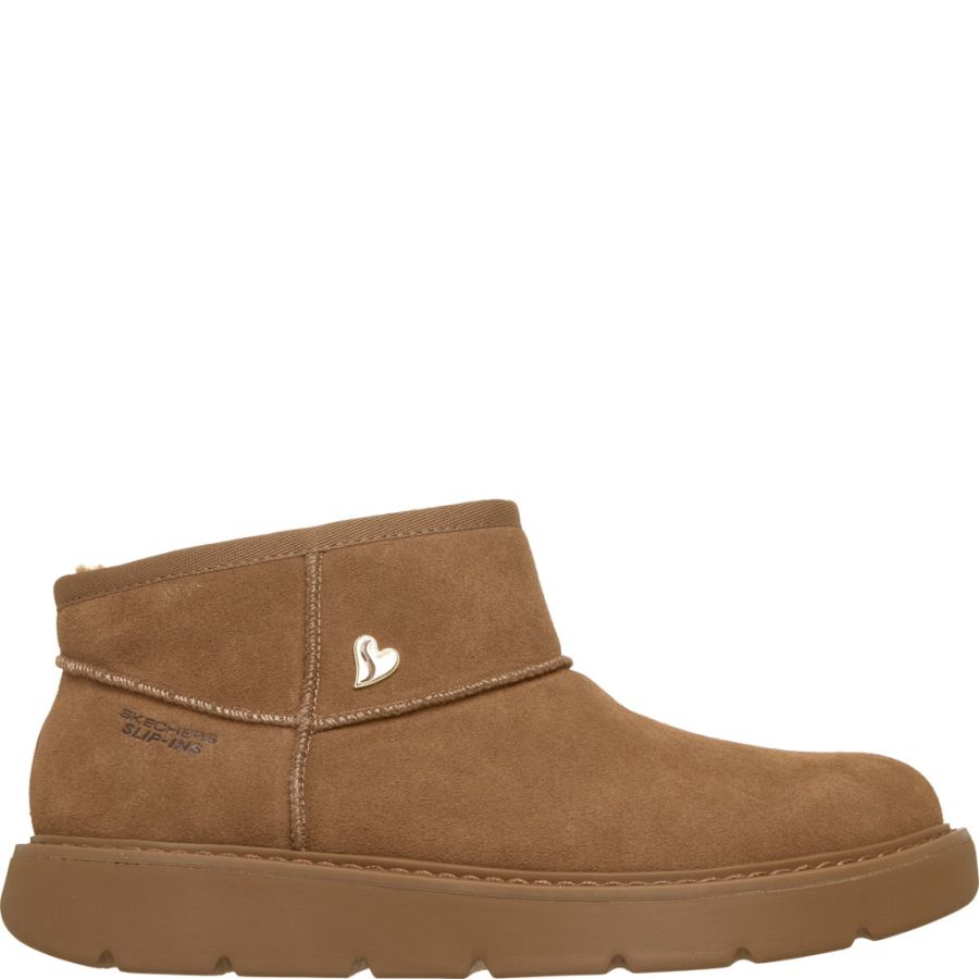 Boots Skechers. KEEPSAKES COZY COZY MINI