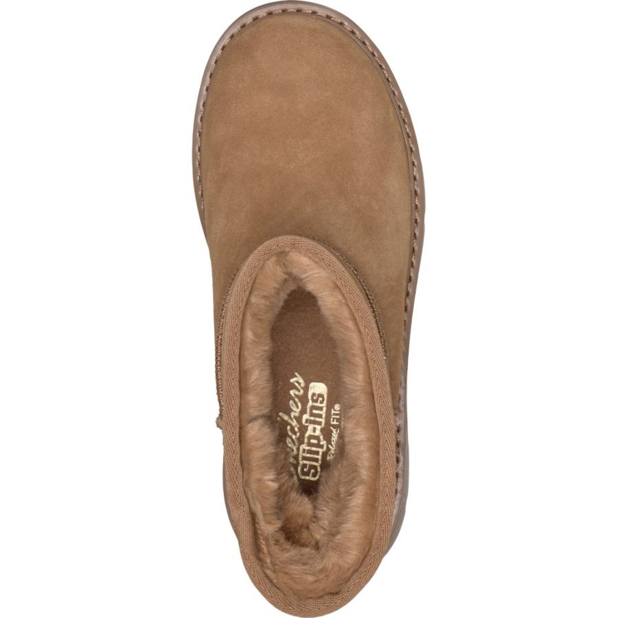 Boots Skechers. KEEPSAKES COZY COZY SHORTY