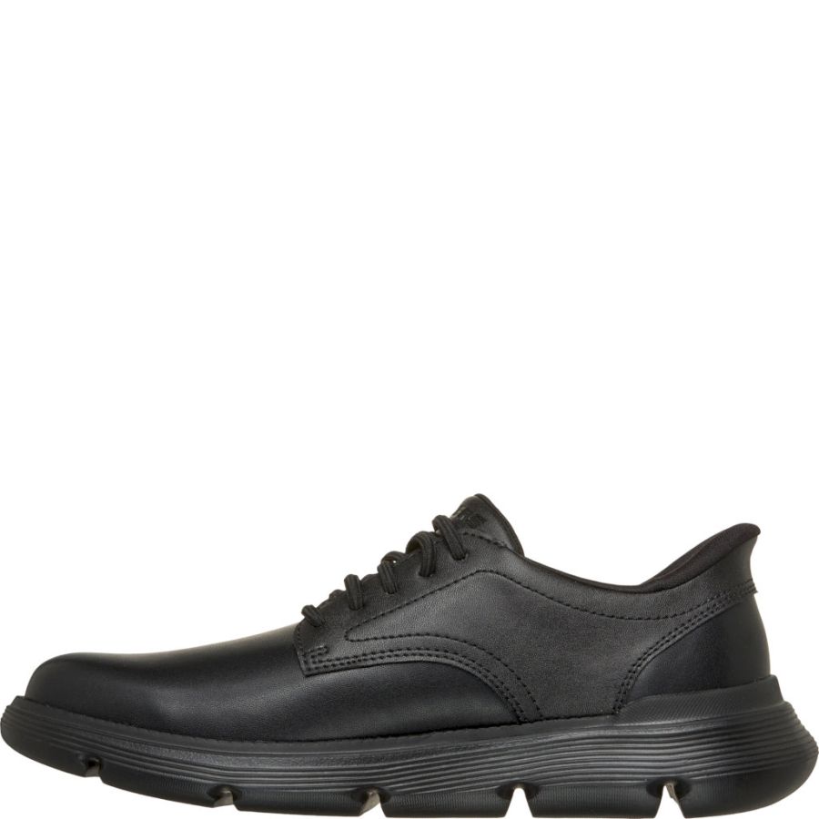 Promenadskor Skechers. GARZA DURAN