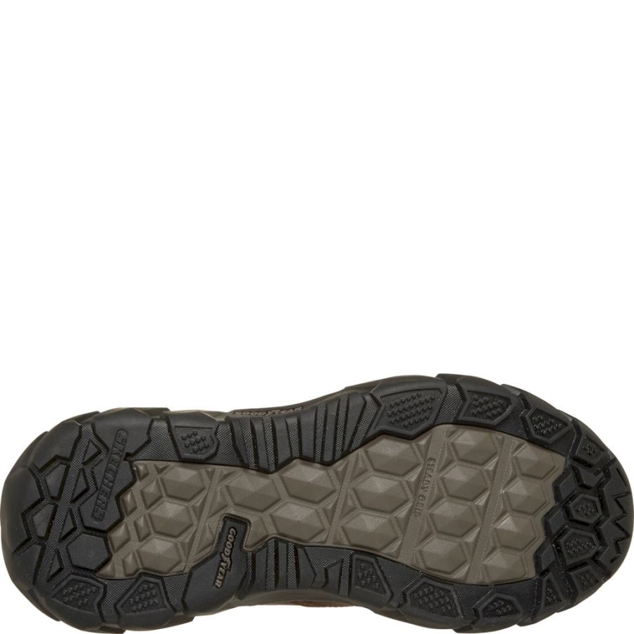 Promenadskor Skechers. SANTORO ARCHAIC