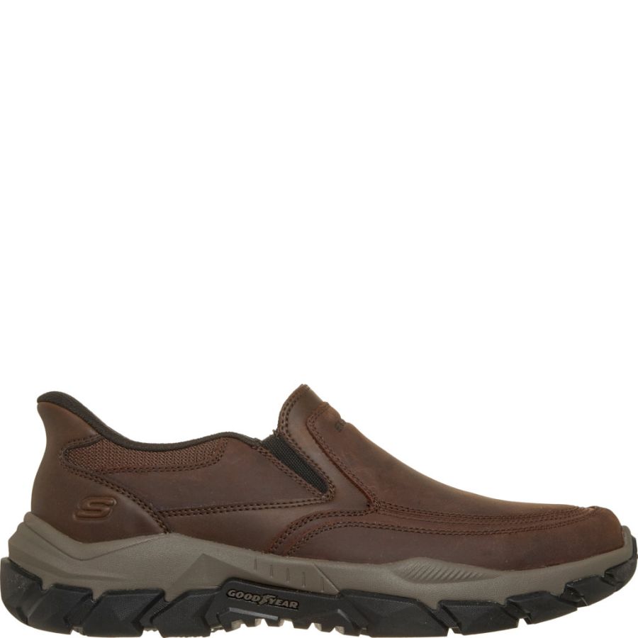 Promenadskor Skechers. SANTORO ARCHAIC