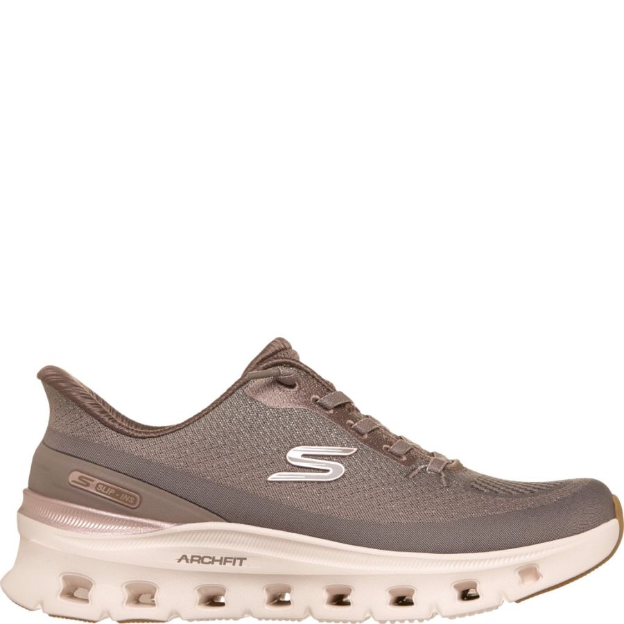 Sneakers Skechers. ARCH FIT GLIDE-STEP PRO GOLDEN PACE