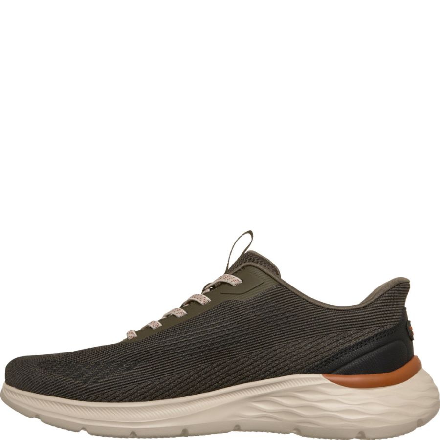 Sneakers Skechers. GARNER ELLIS