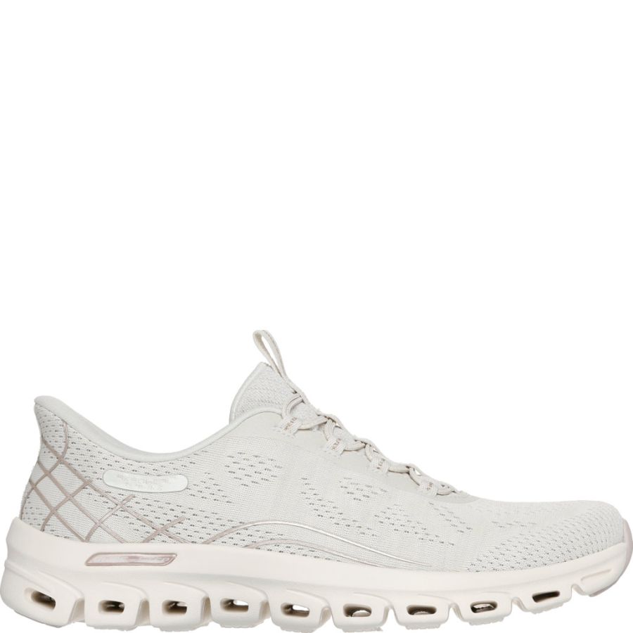 Sneakers Skechers. GLIDE-STEP ELEVATE AMAZE