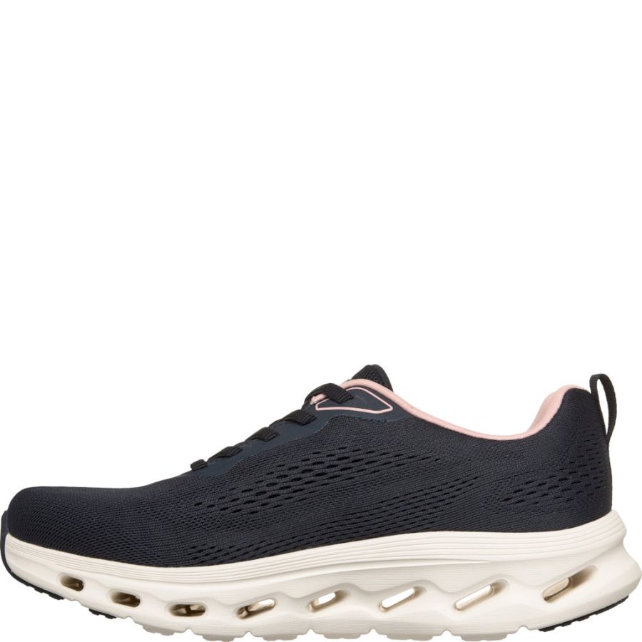 Sneakers Skechers. GO WALK GLIDE-STEP 2.0 KRISTEE