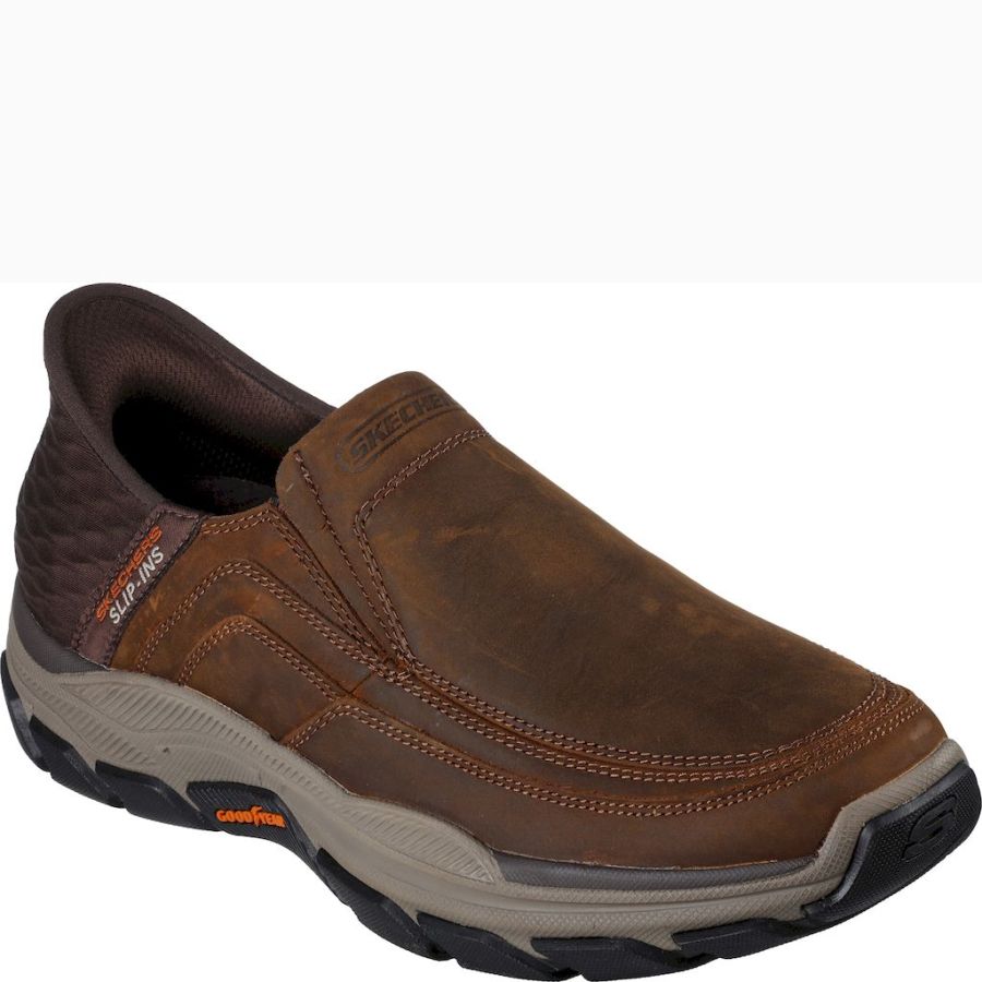 Sneakers Skechers. Mens Respected