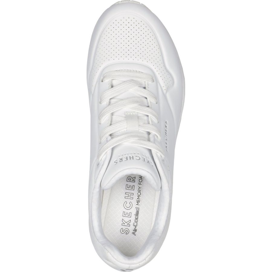 Sneakers Skechers. UNO STAND ON AIR