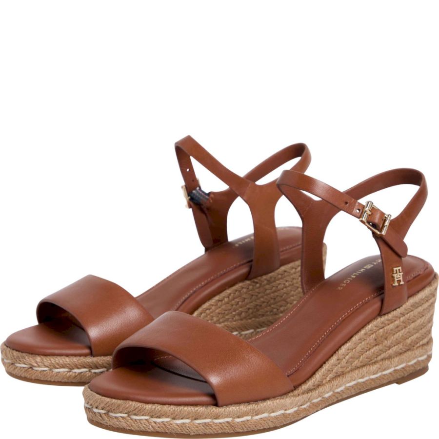 Sandaletter Tommy Hilfiger. MID WEDGE ESPAD LEATHER