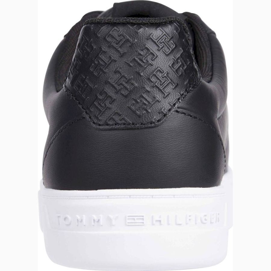 Sneakers Tommy Hilfiger. ELEVATED ESSENT SNEAKER MONOGRAM