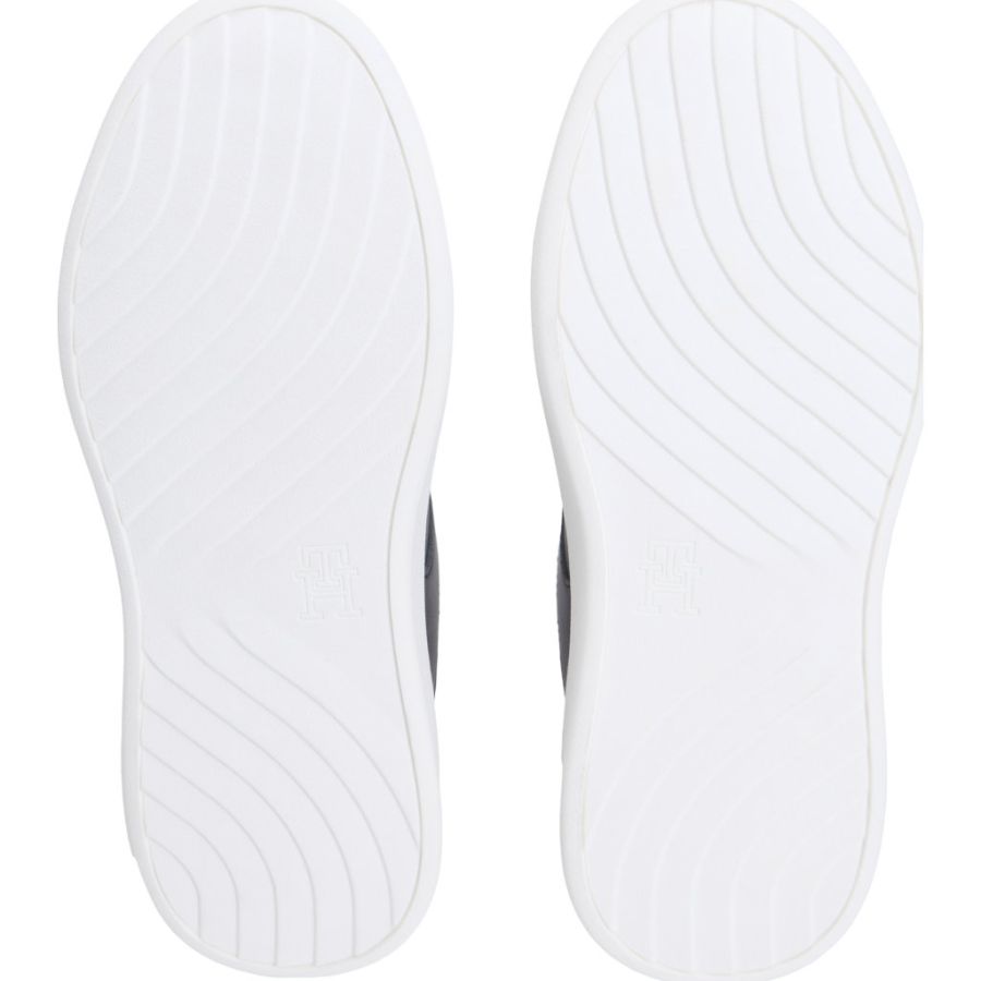 Sneakers Tommy Hilfiger. PATENT PLATFORM SNEAKER