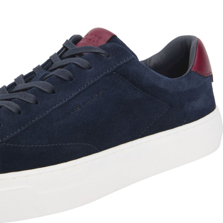 Sneakers Tommy Hilfiger. PREMIUM DRESS CUPSOLE SUEDE
