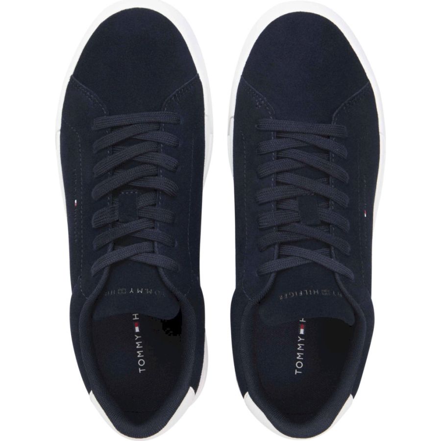Sneakers Tommy Hilfiger. TH COURT CORE SUEDE