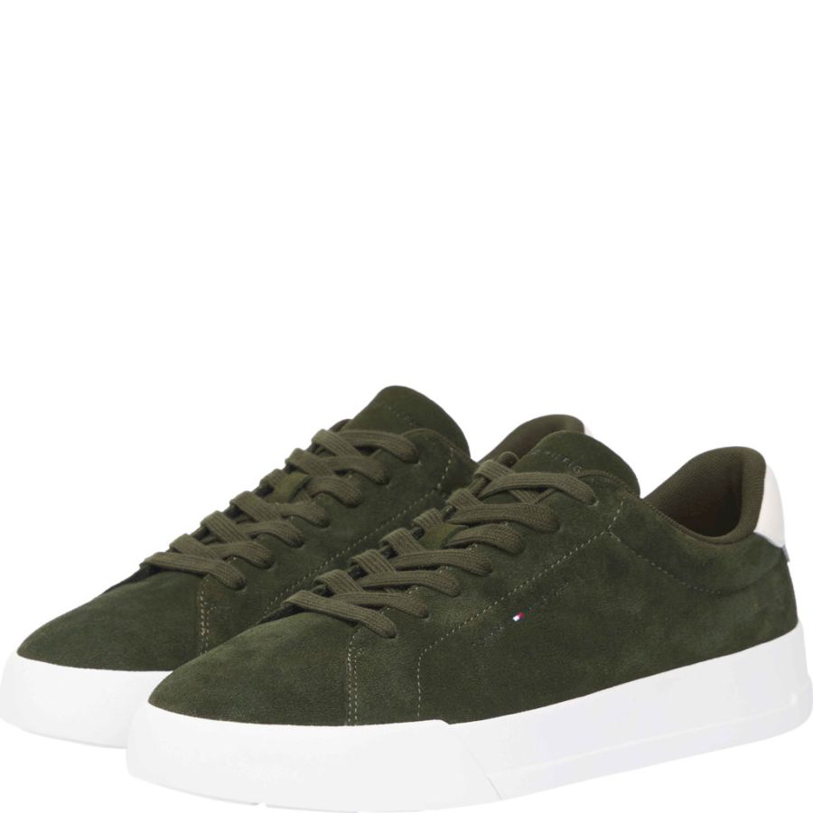 Sneakers Tommy Hilfiger. TH COURT CORE SUEDE