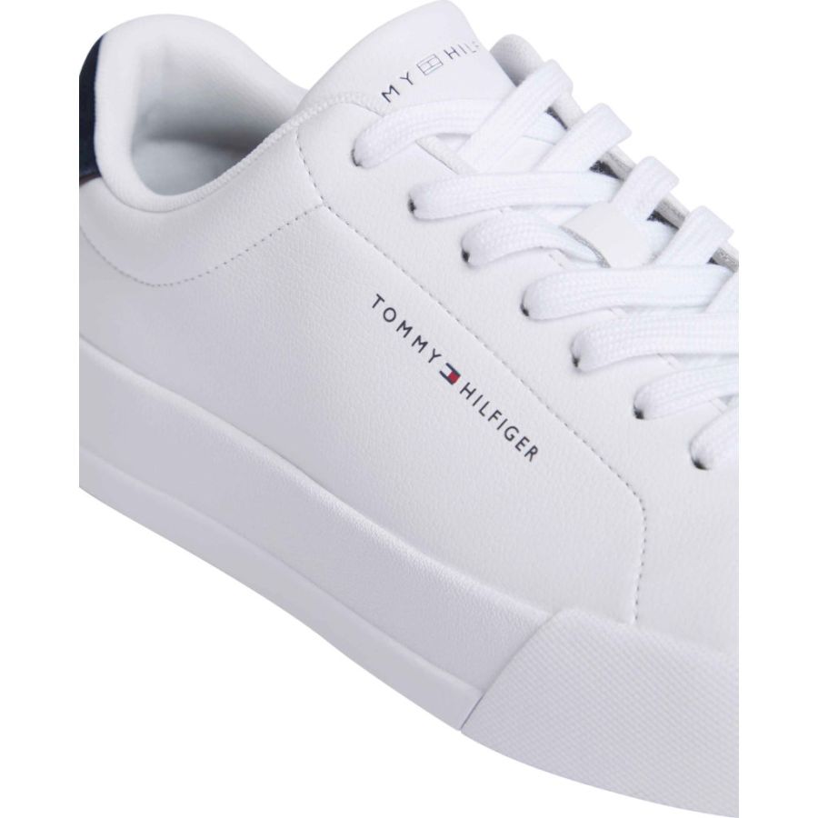 Sneakers Tommy Hilfiger. TH COURT LTH DETAIL ESS
