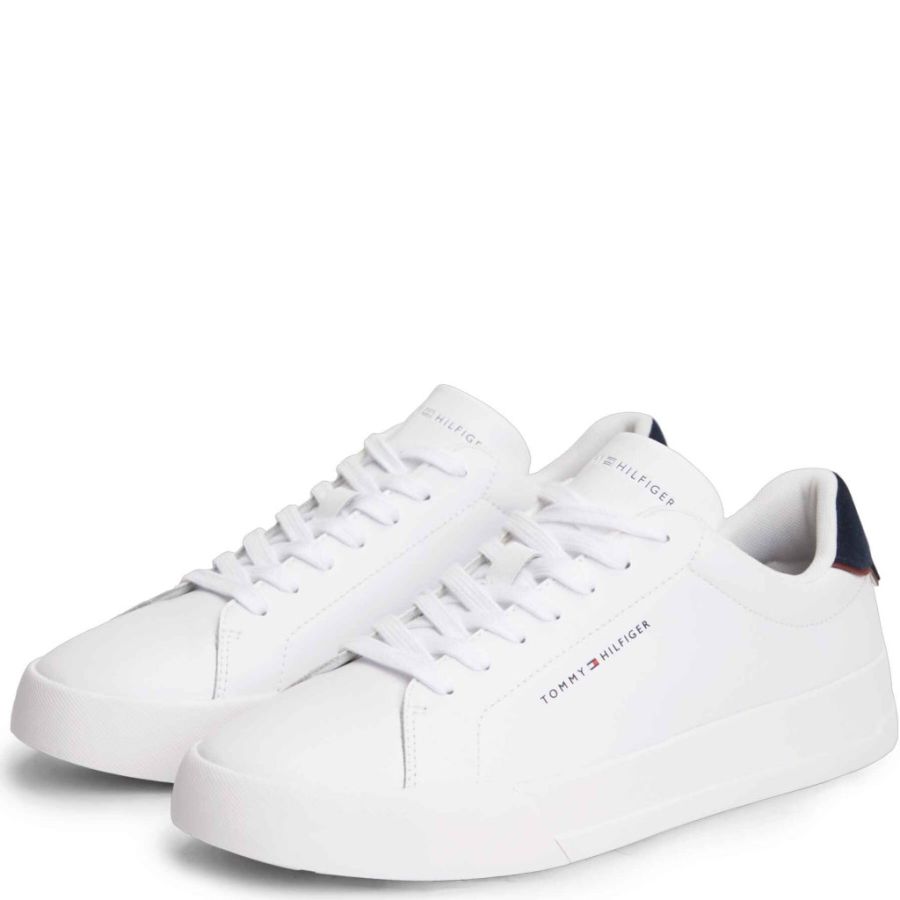 Sneakers Tommy Hilfiger. TH COURT LTH DETAIL ESS