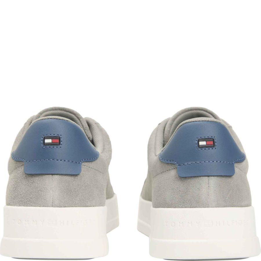 Sneakers Tommy Hilfiger. TH COURT SUEDE