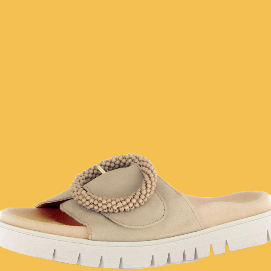 Ännu mera sandaler